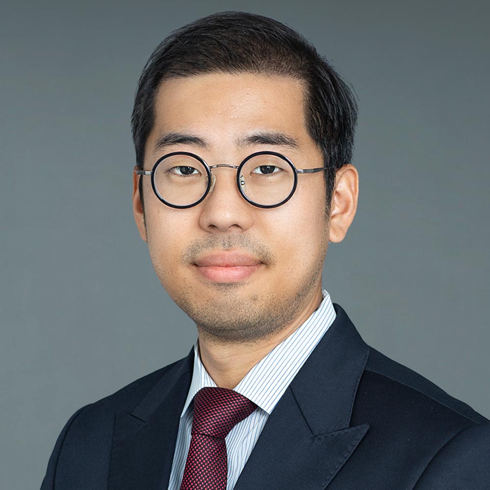 Chuyên gia tài chính